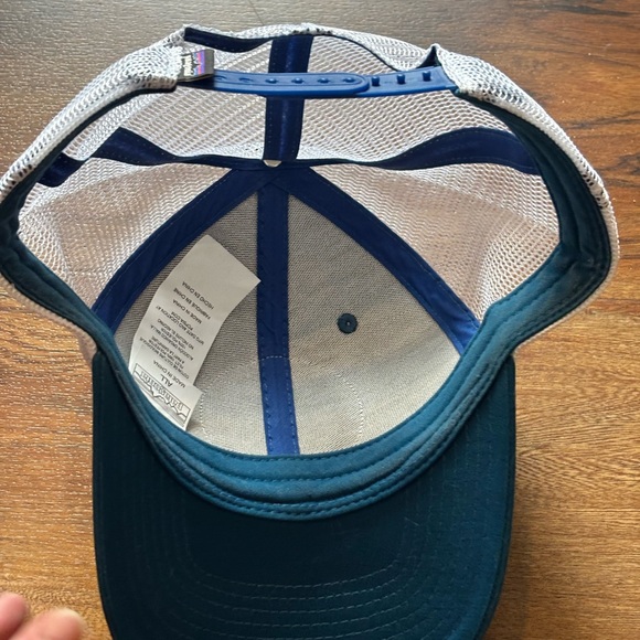 Patagonia Blue and White Cap with Honolulu Patch - Picture 5 of 6